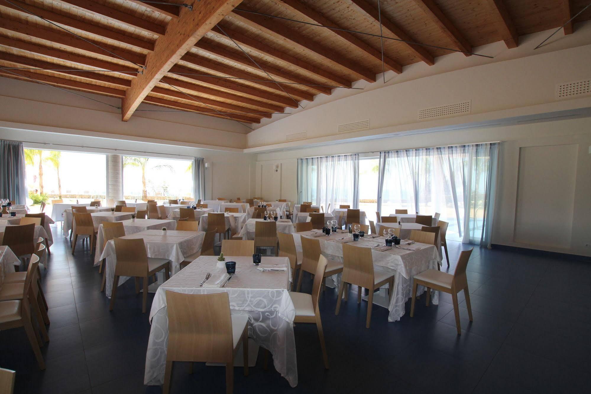 Blue Bay Resort Capo Vaticano Buitenkant foto