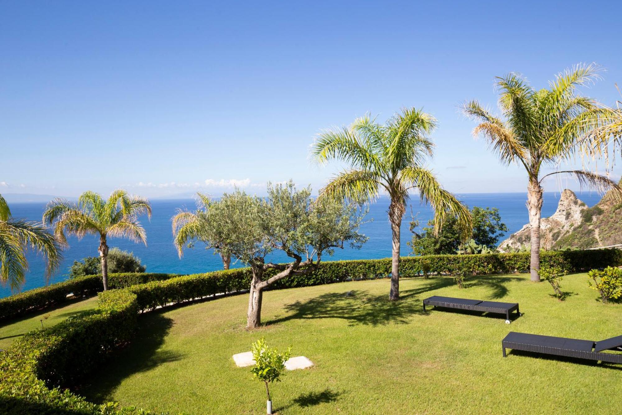 Blue Bay Resort Capo Vaticano Buitenkant foto
